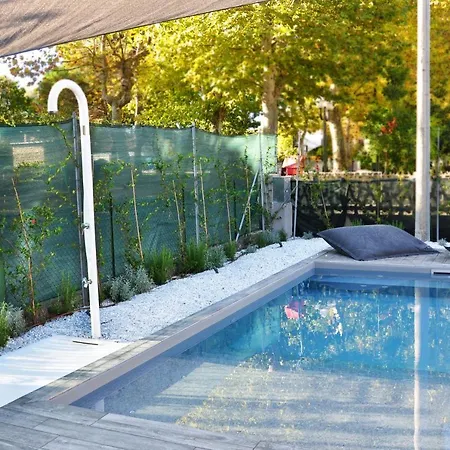 Luxury 2 With Swimming Pool Apartmán