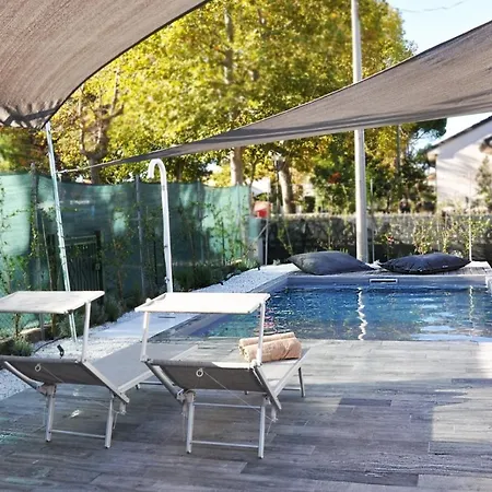 Luxury Cervia, 2 With 1 Swimming Pool * Червия