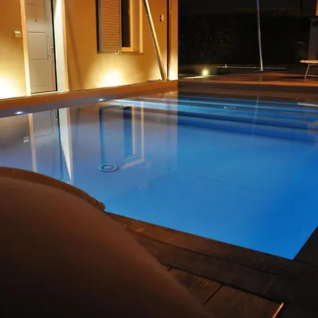 Апартаменты Luxury Cervia, 2 With 1 Swimming Pool *