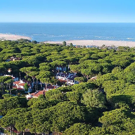 Apartment Luxury Cervia, 2 With 1 Swimming Pool