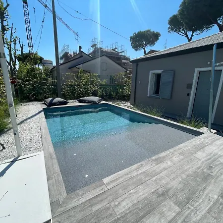 Luxury 2 With Swimming Pool