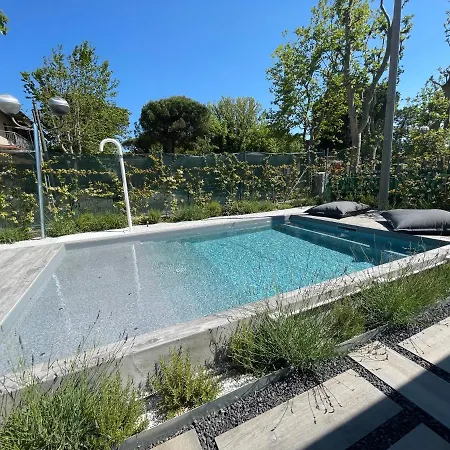 Apartment Luxury 2 With Swimming Pool