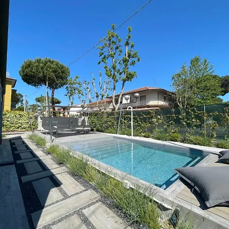 Luxury 2 With Swimming Pool