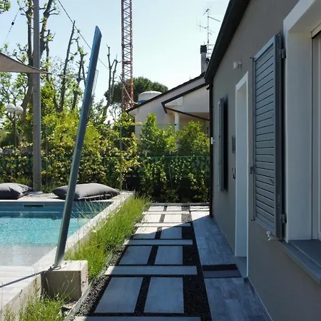 Luxury 2 With Swimming Pool